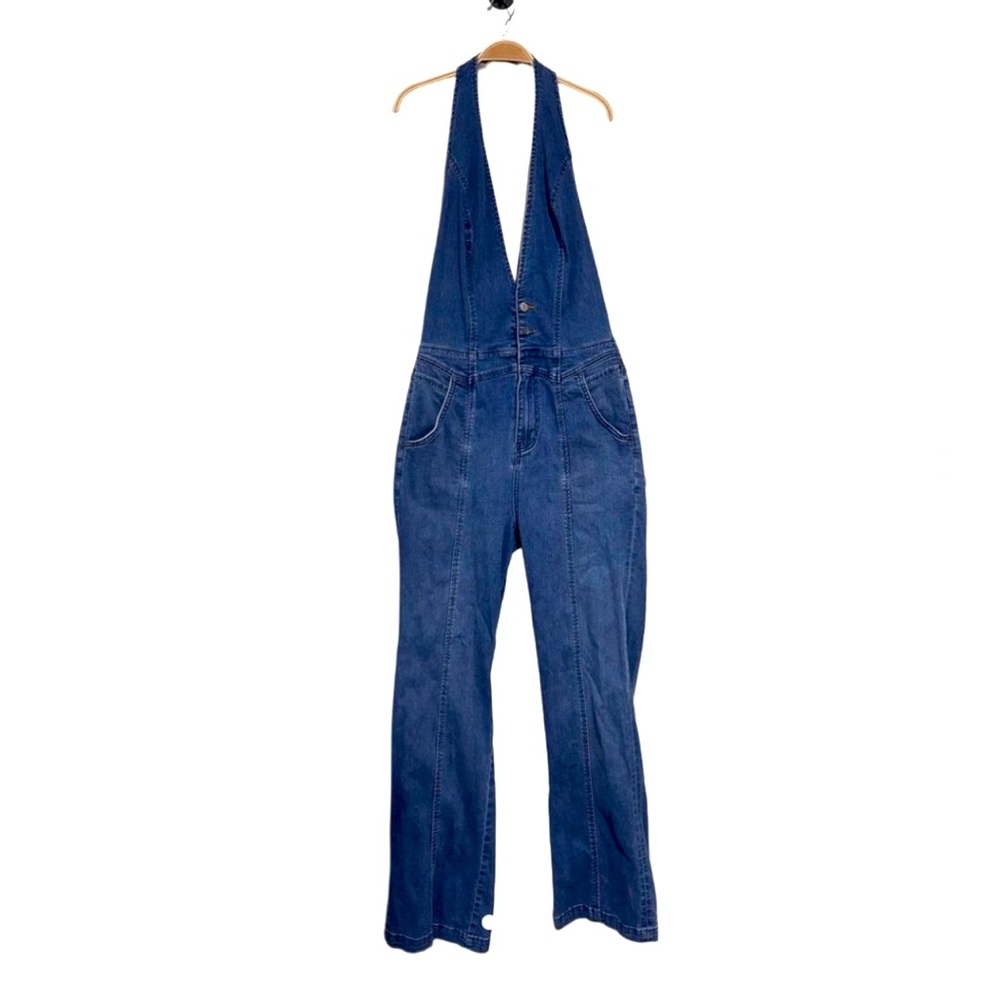 Free people We the free halter demin jumpsuit blue jeans size 29